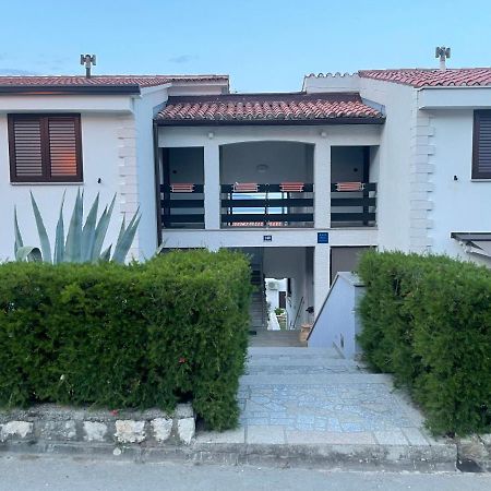 Residence4A-Appartamento Rosso Ravni Ngoại thất bức ảnh