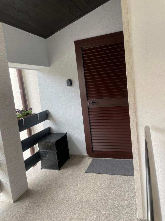 Residence4A-Appartamento Rosso Ravni Ngoại thất bức ảnh